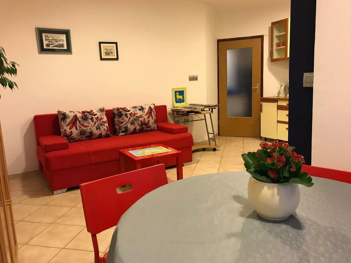 Apartment Pula Center - Near The Central Bus Station